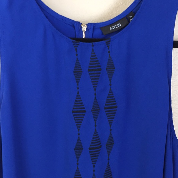 Blue Embroidered dress - Picture 2 of 4